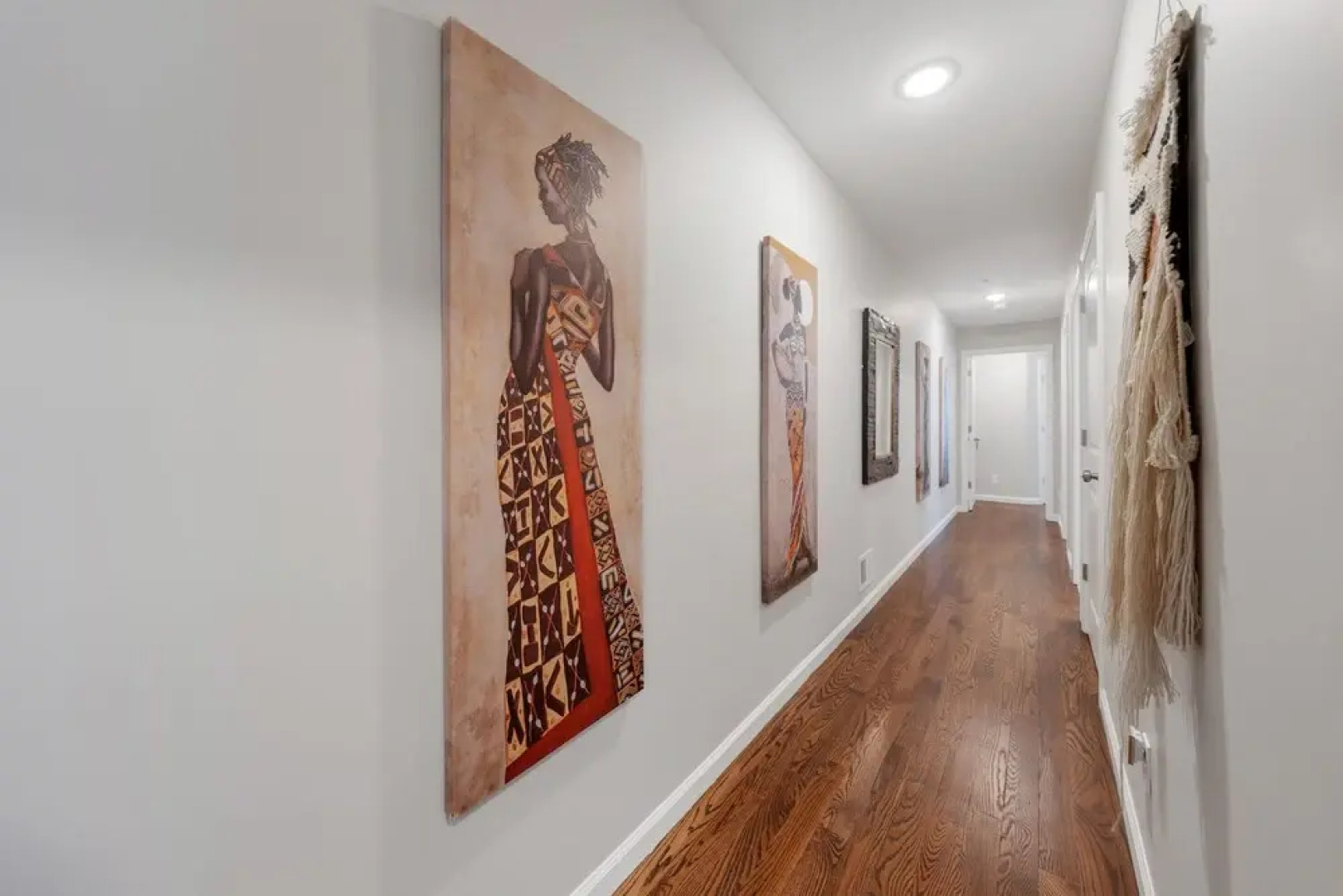 Simon Stays I Grand Oasis