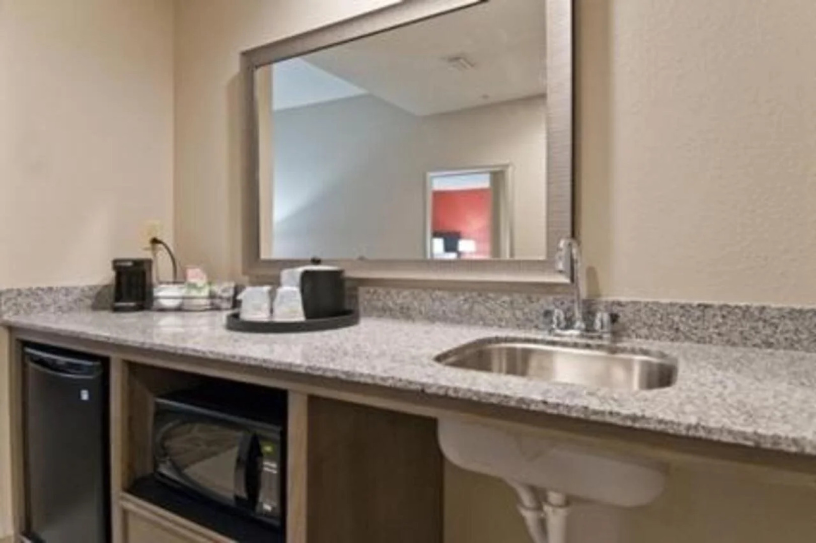 Hampton Inn & Suites Pensacola/I-10 Pine Forest Road