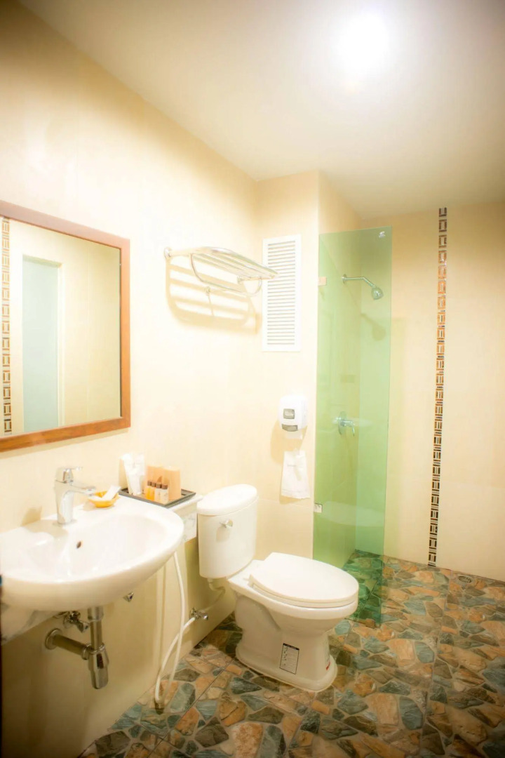 Collection O JA Siam City