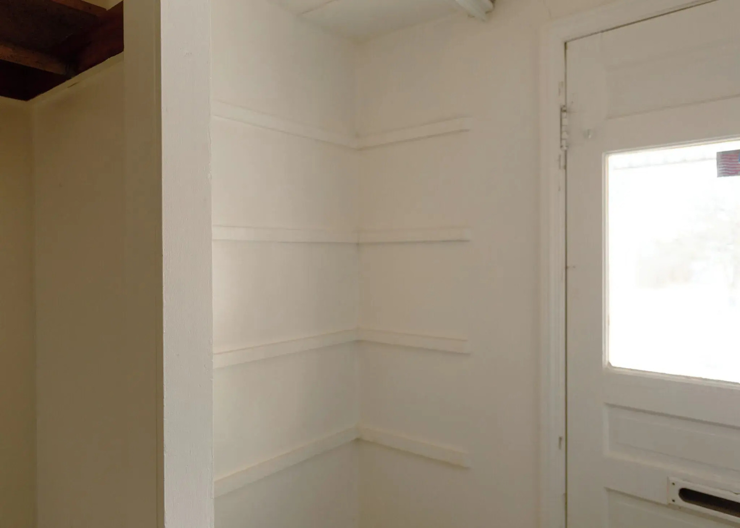 East Side Motel & Cabins