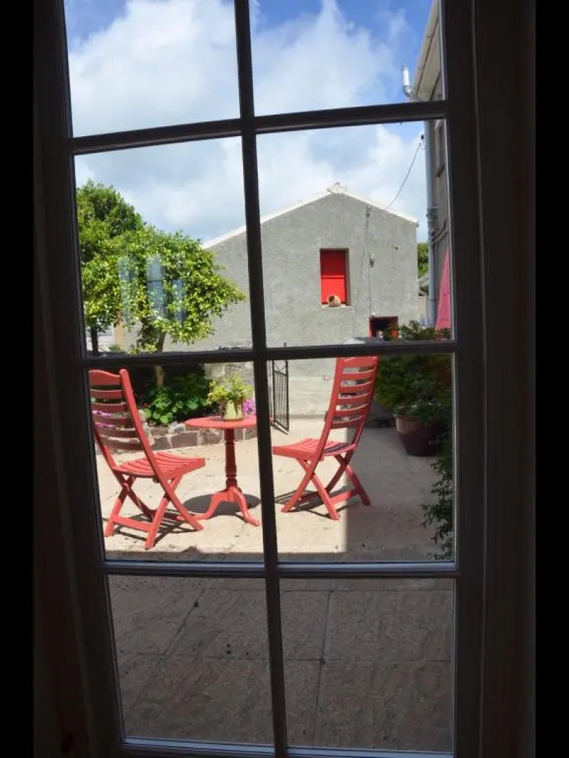 Snowdrop cottage @ Ty-llwyd