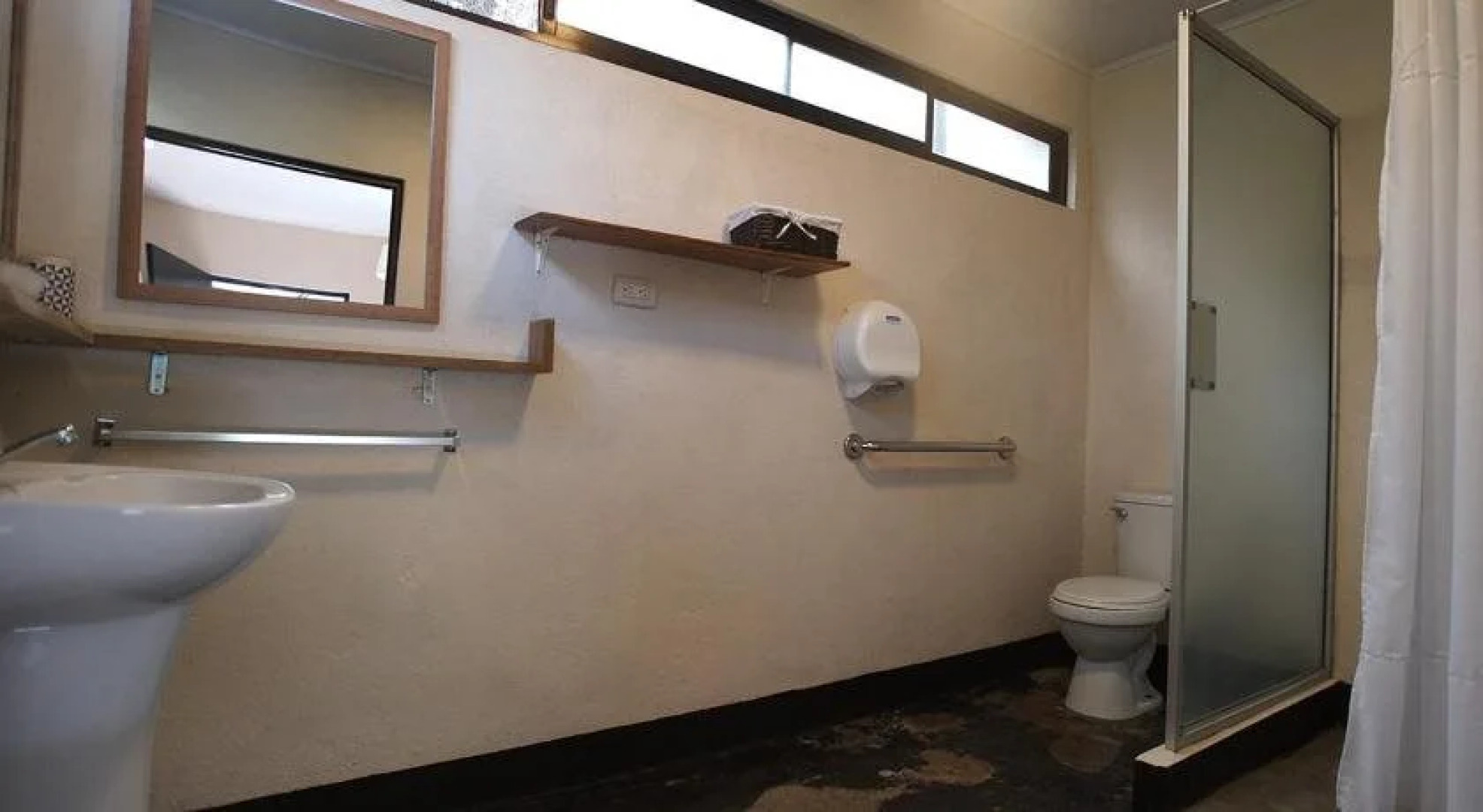 Surf & Yoga Lodge Santa Teresa