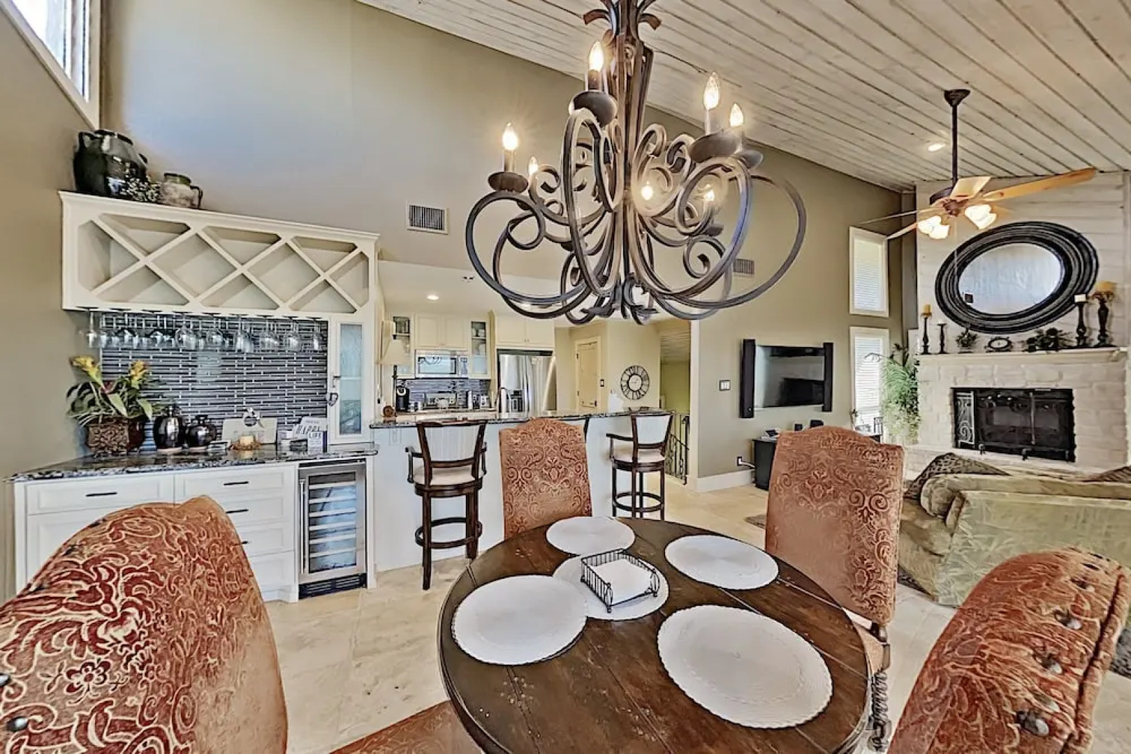 514 Harbor Drive Townhouse #8 3 Bedrooms 2 Bathrooms Townhouse