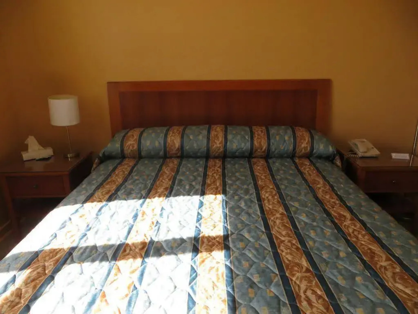 Athabasca Valley Inn & Suites