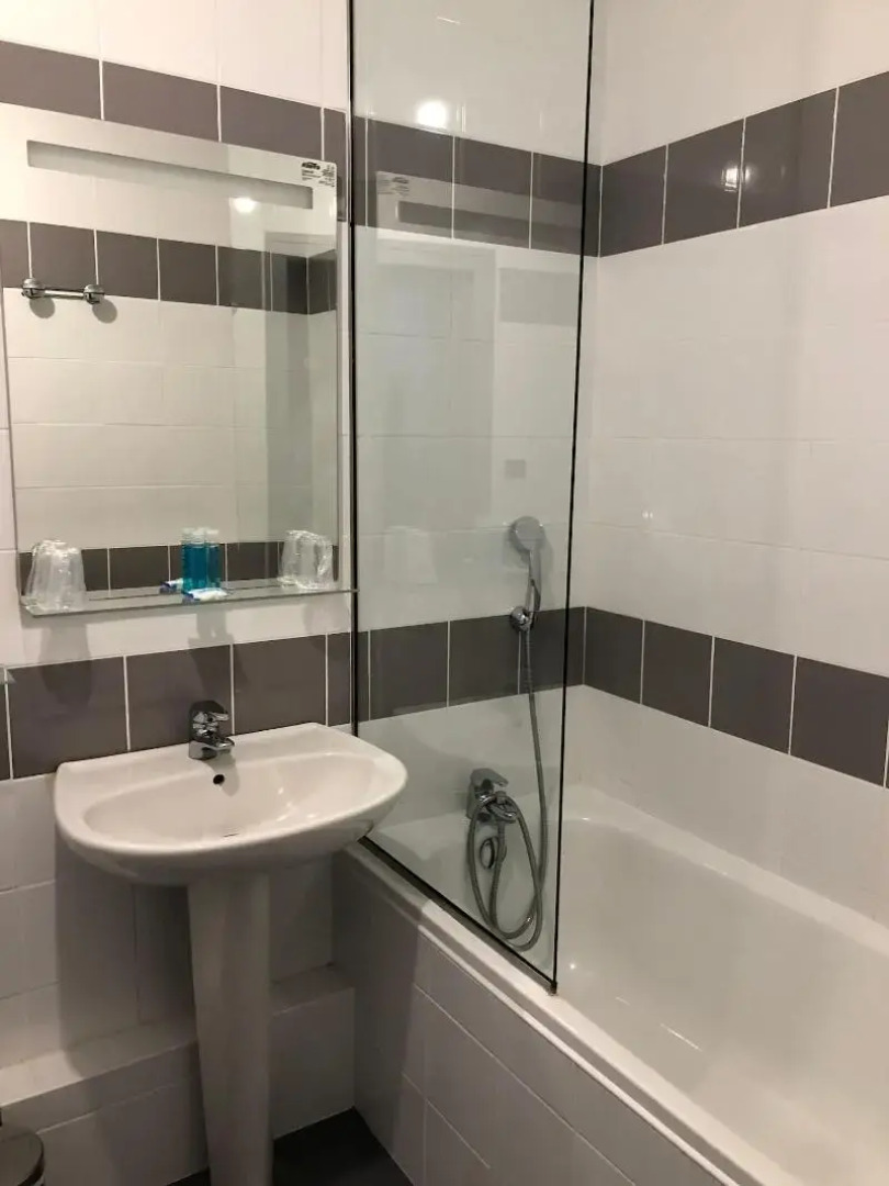 Kyriad Lyon Est - Genas Eurexpo