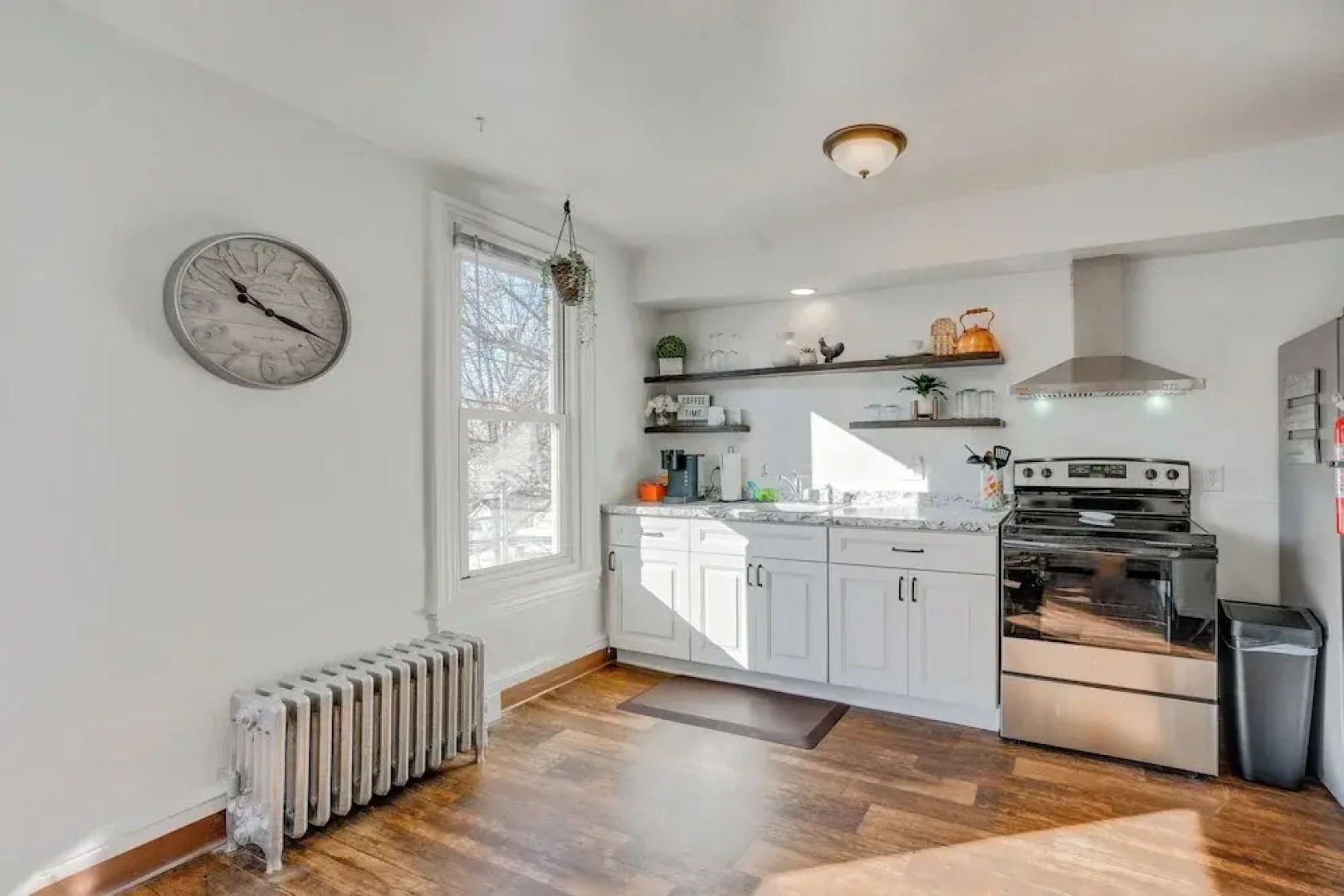 Charming Pottstown Apartment - Walk to Town!