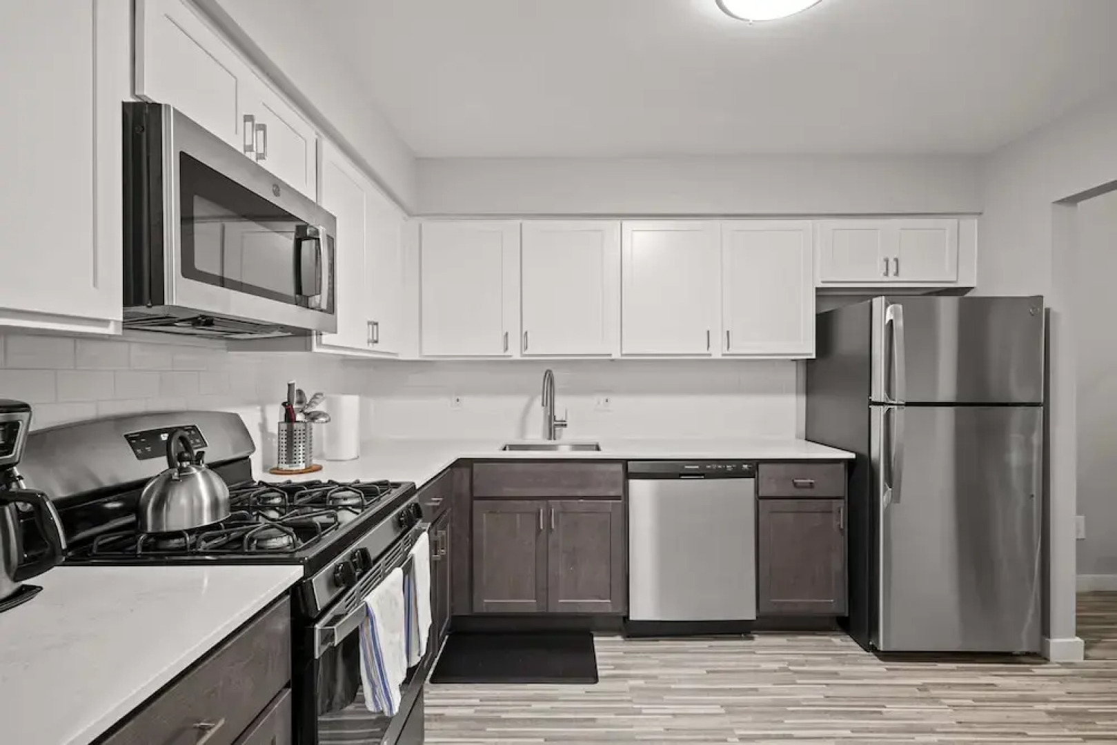 Family Friendly 2BR 2BA in the City