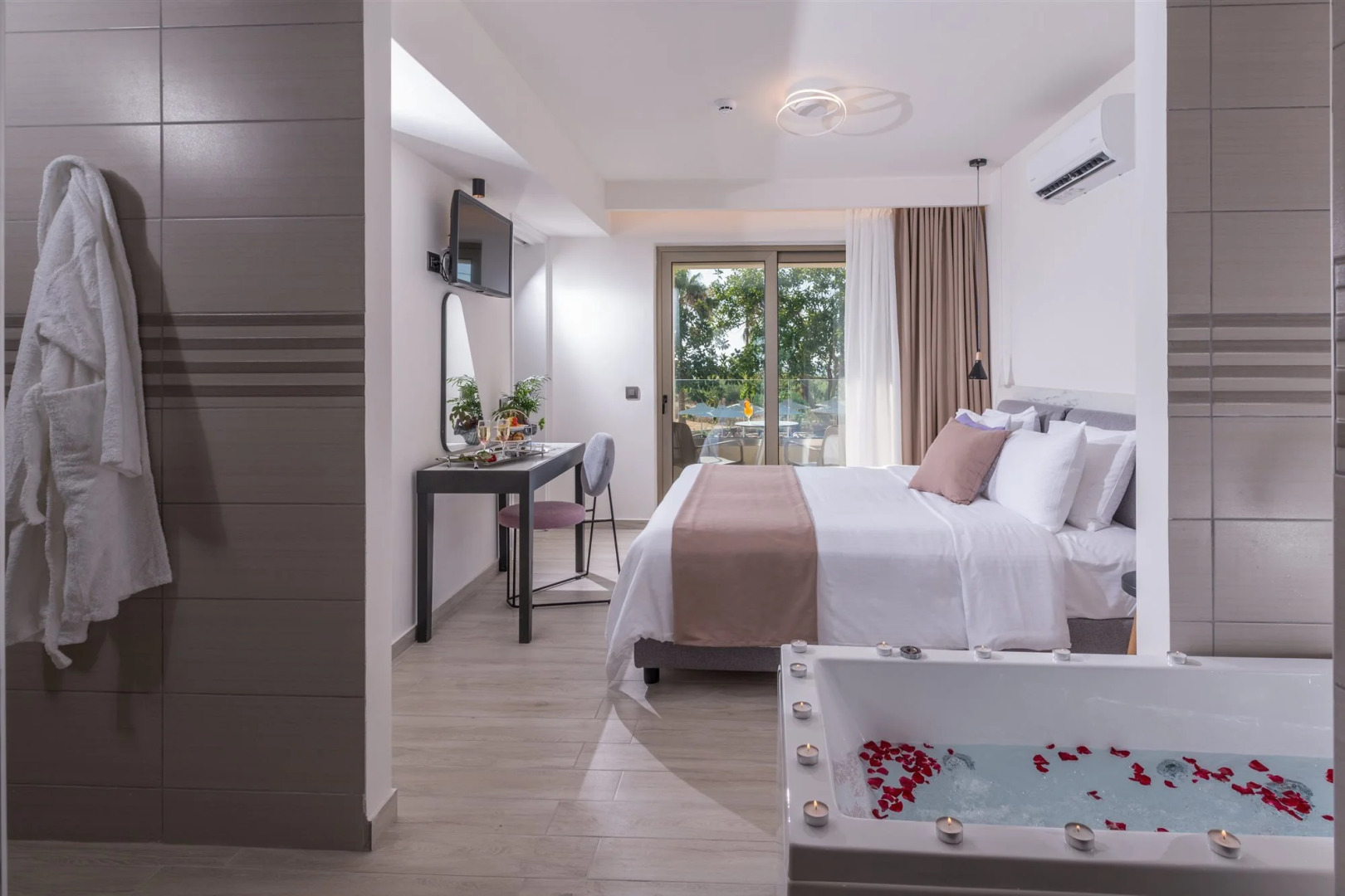 Отель Imperial Palace - Adults Only