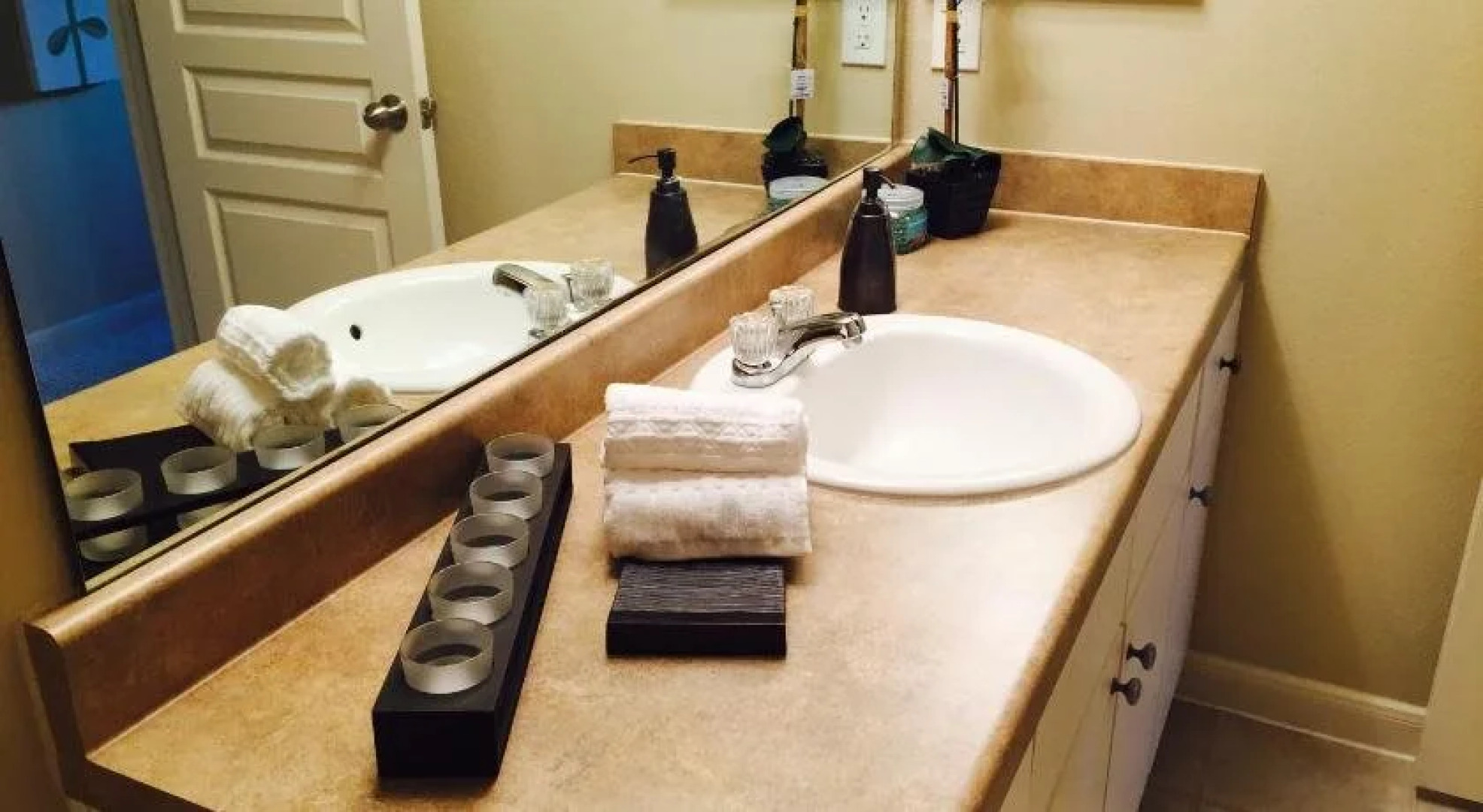 Resort Style Apt/Homes