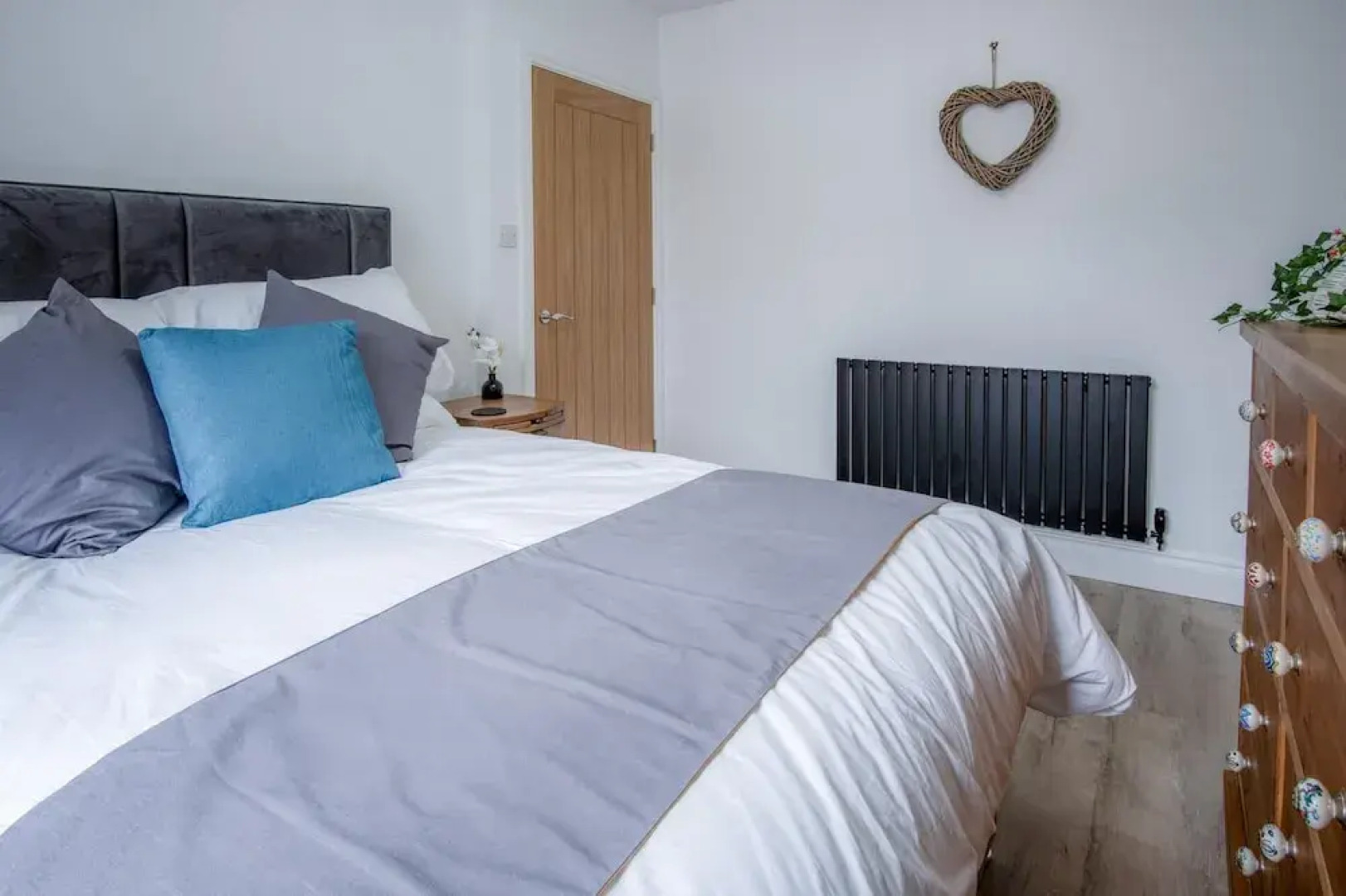 Wiston Street - 2 Bedroom Holiday Home - Pembroke