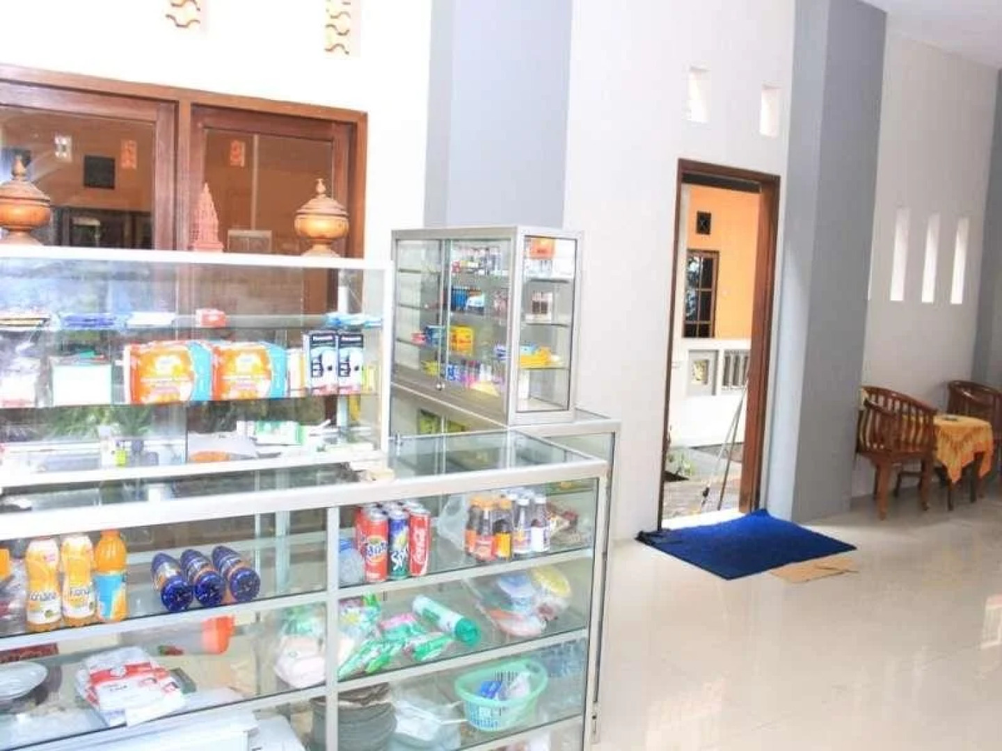 Baru Dua Beach Hotel and Restaurant