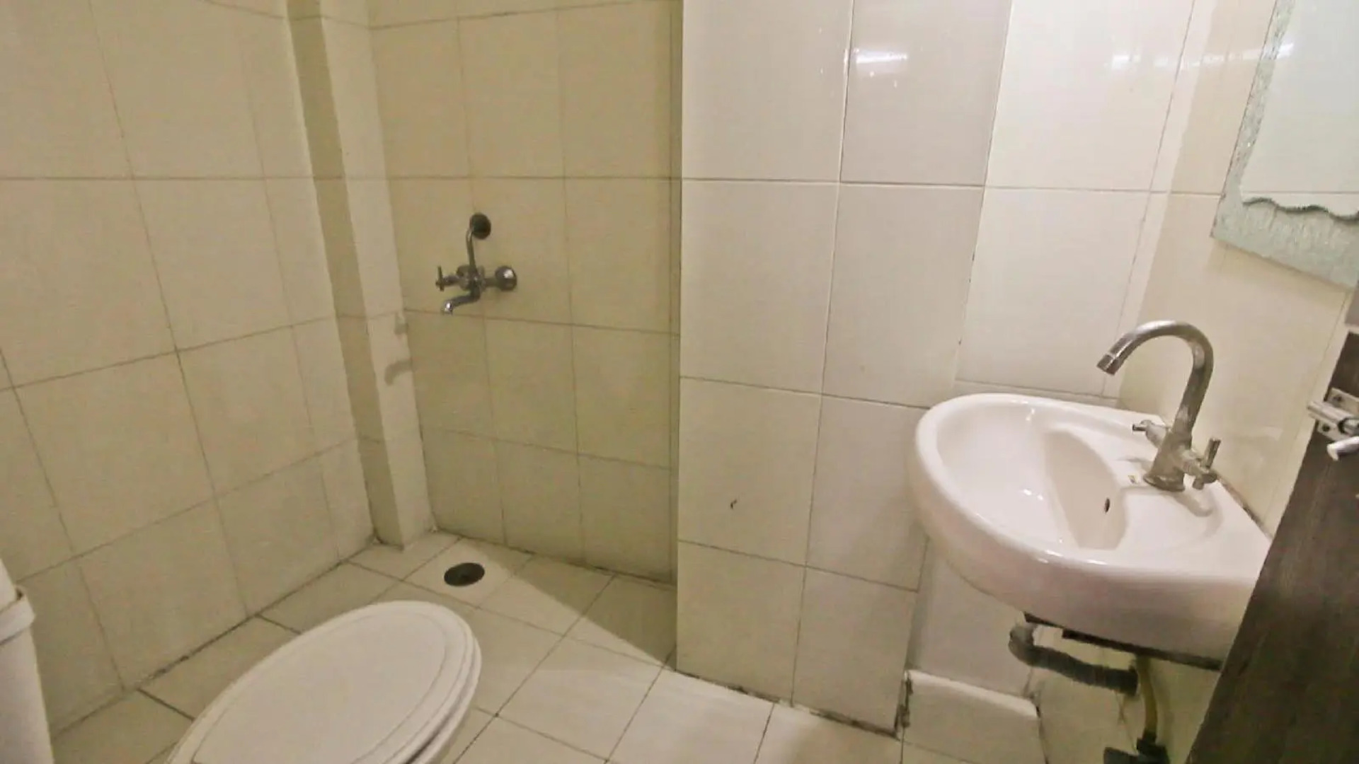 Hotel Mandakini Saket Regency