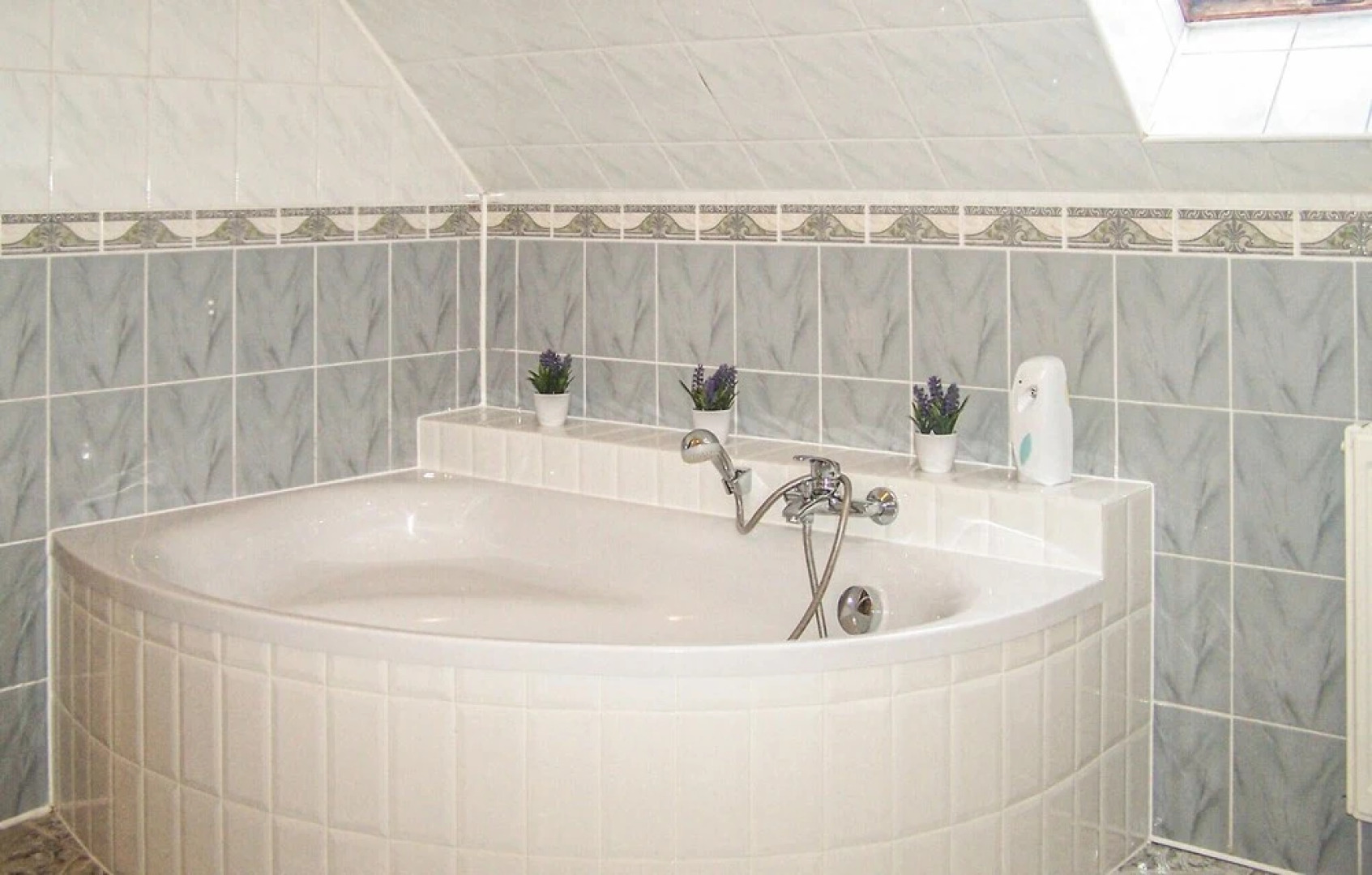 Awesome Home in Grzybowo With 5 Bedrooms and Wifi