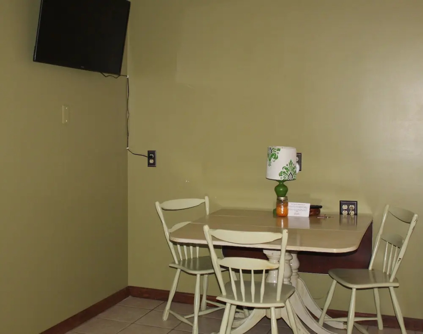 Nola's Onekama Hideout