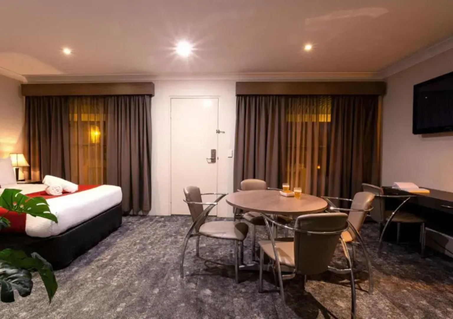 Comfort Inn Parkes International