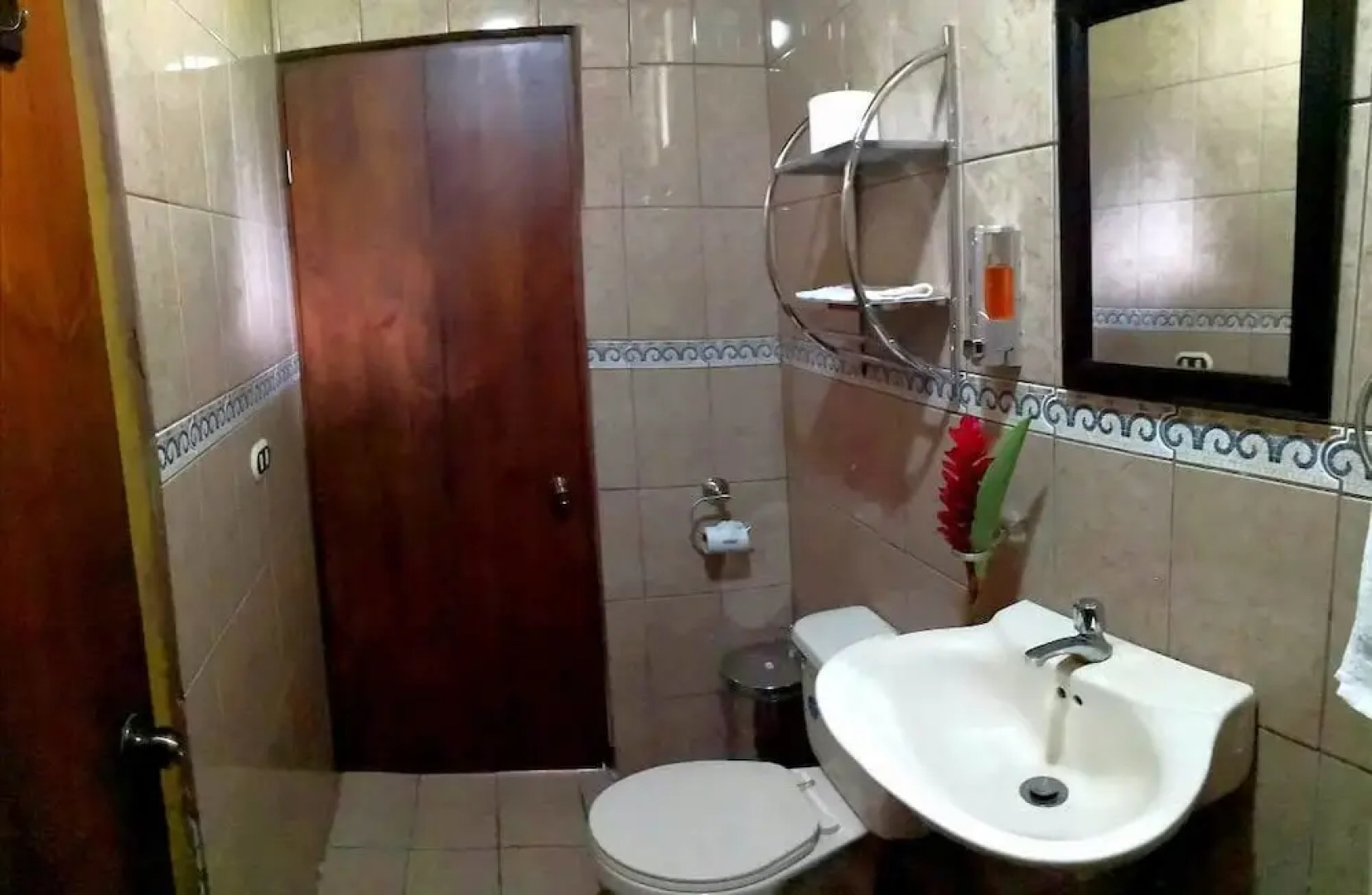 Epic Adventure Lodge