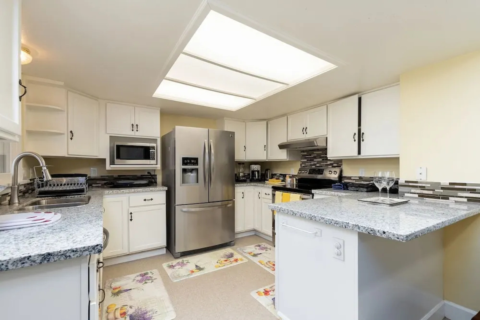 Happy Valley Bright Urban House