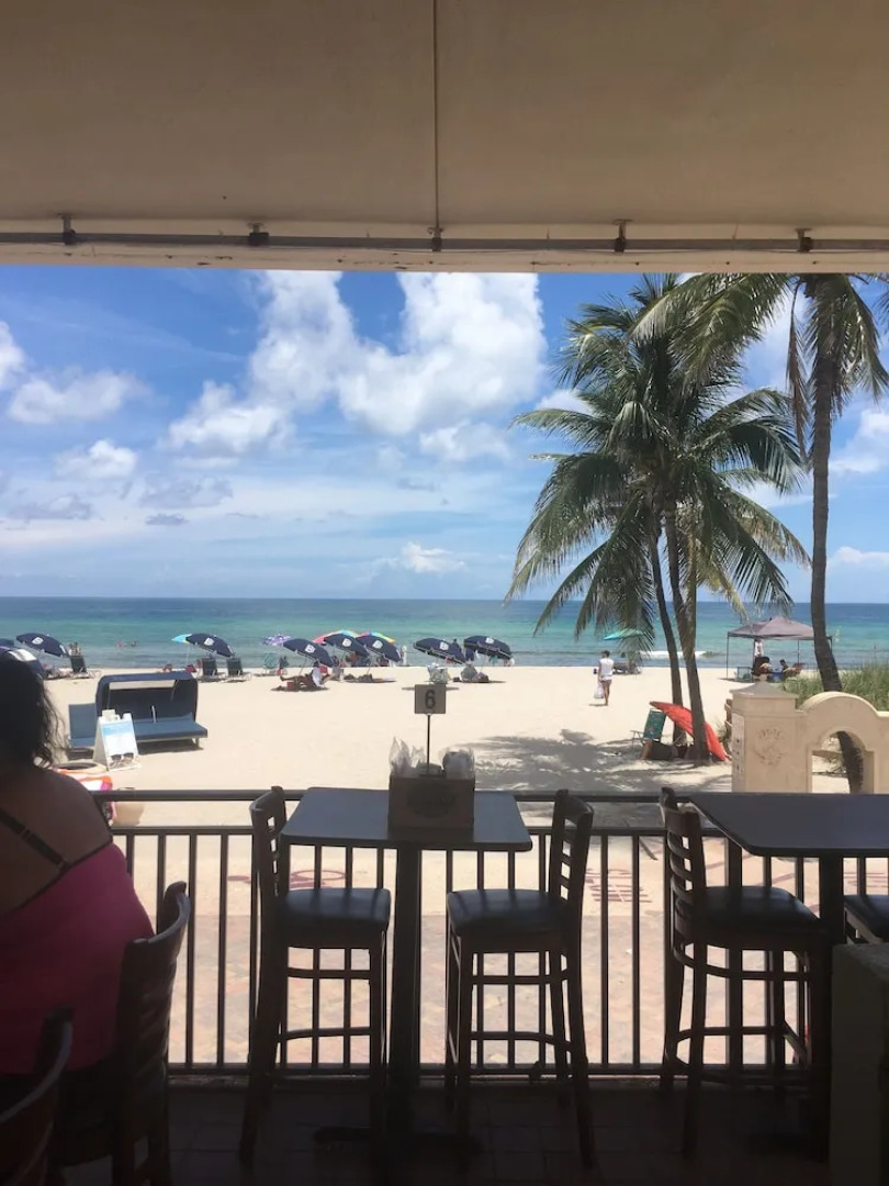 Hollywood Beach Resort- Petite Studio