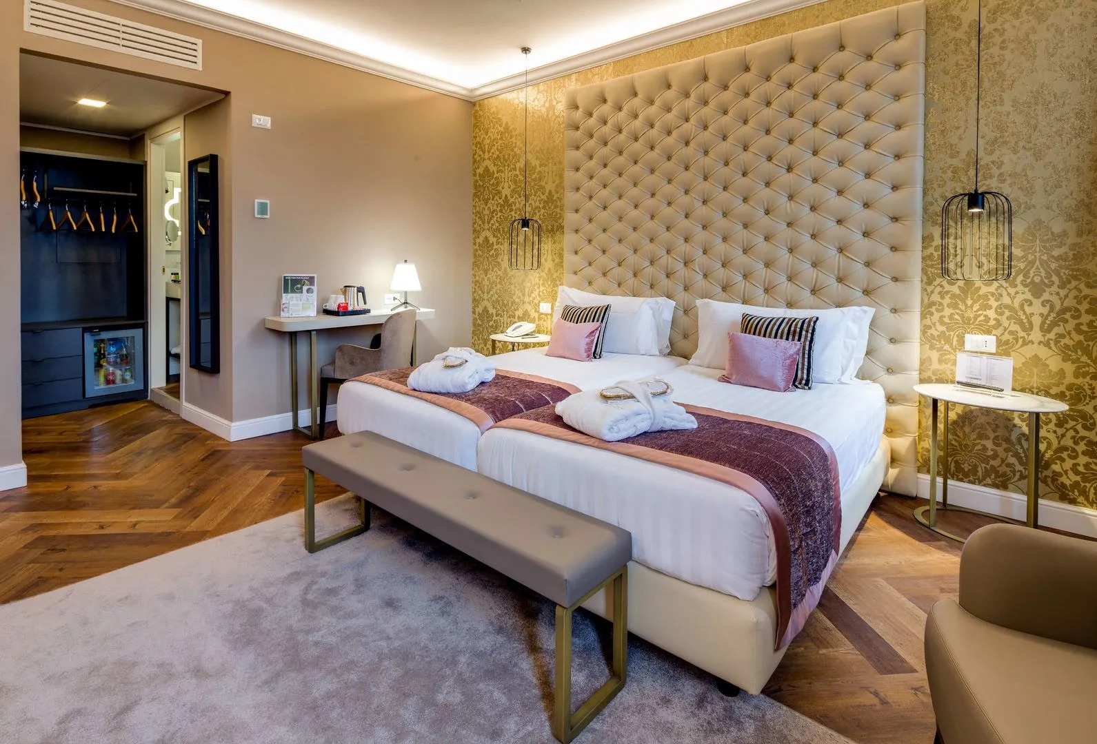 Отель BW Premier Collection CHC Continental Venice