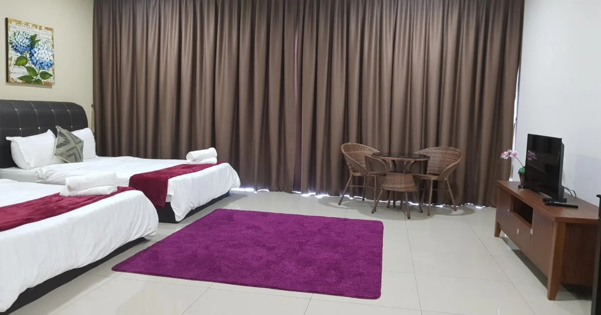 Euzmo Residences at Trefoil