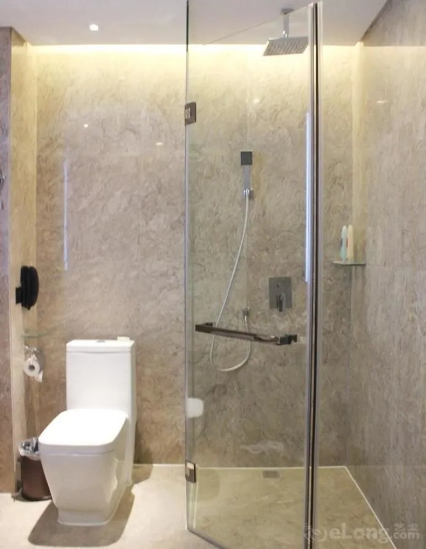 Maritime Hotel (Zhengzhou Century Amusement Park Zhongyuan Tower)