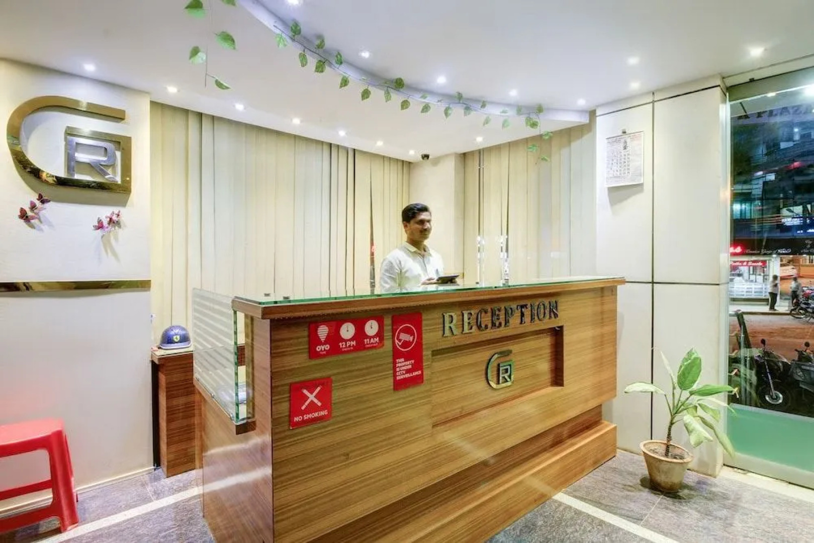 Oyo 28047 Hotel Galaxy Residency