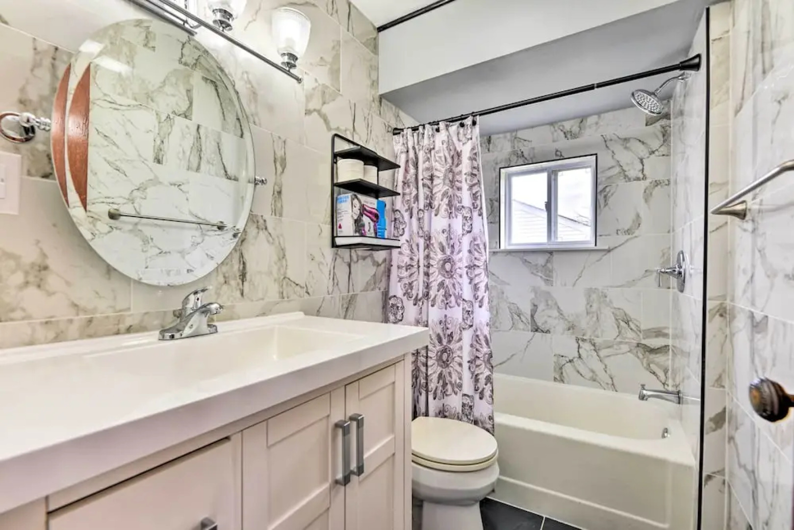 Buffalo Vacation Rental w/ Screened Porch