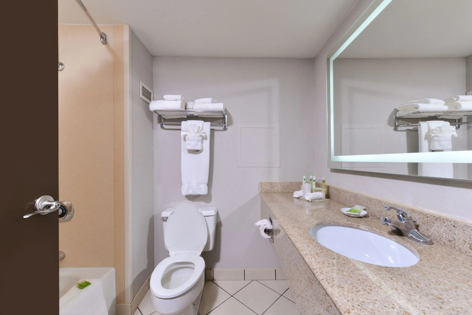 Elimwood Hotel, a Ramada by Wyndham