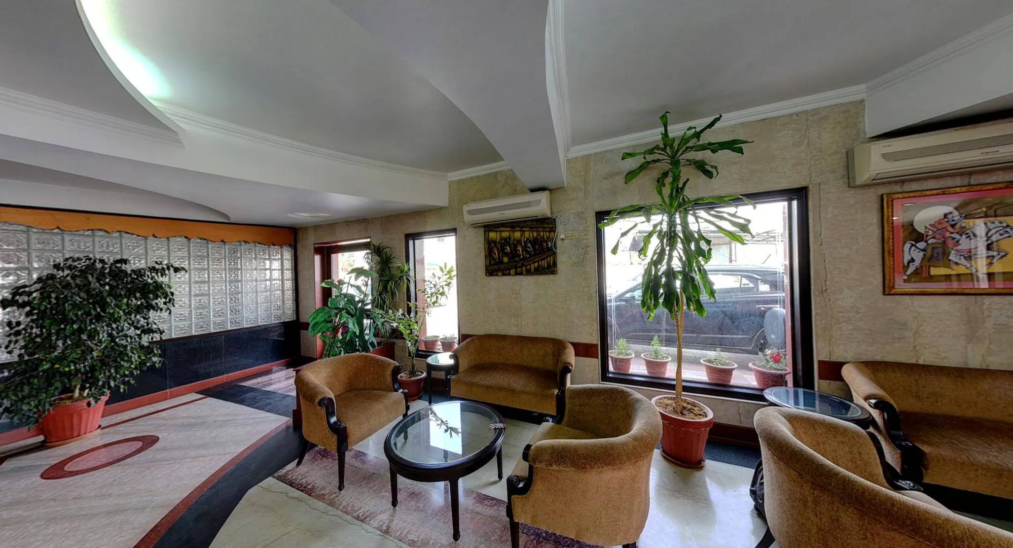 Hotel Shilton by Royal Collection