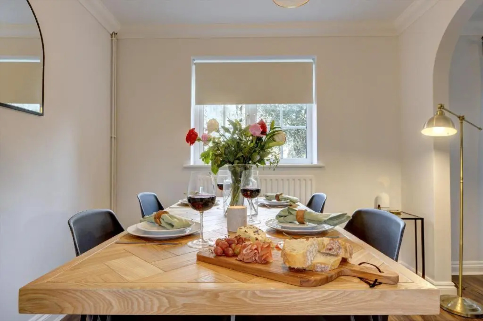 The Snagge I eco-Serviced Accommodation I A Cute Detached House I Large Garden I Pet Friendly I Free Parking I By SILVA