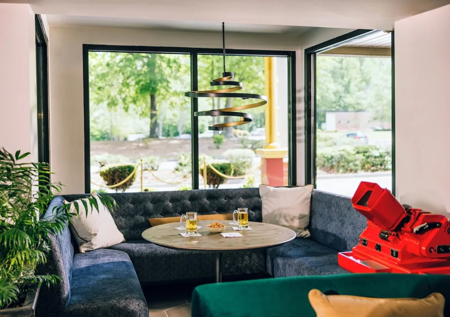 Days Inn And Suites Peachtree City