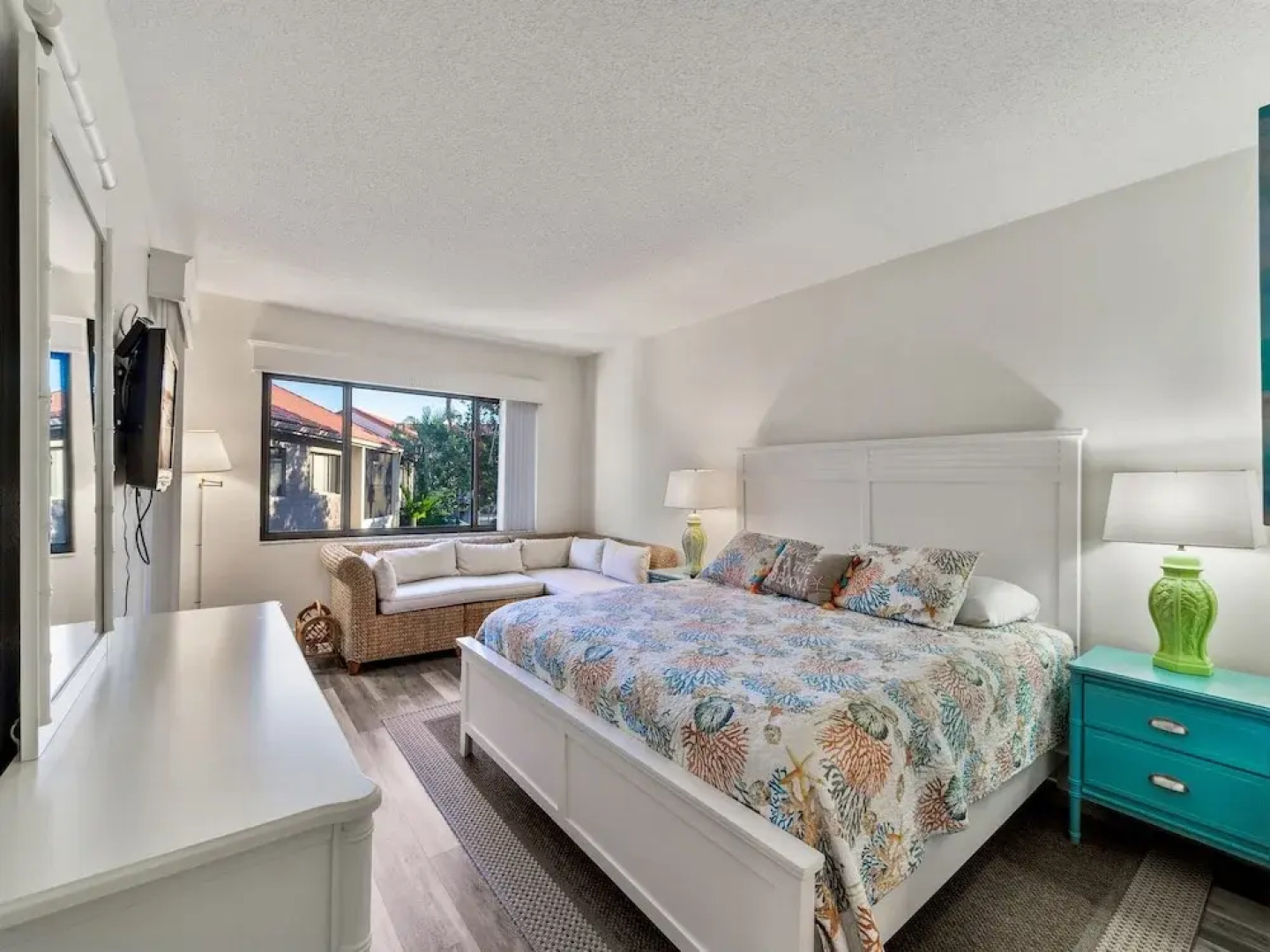 Siesta Dunes Beach 201 by Vtrips