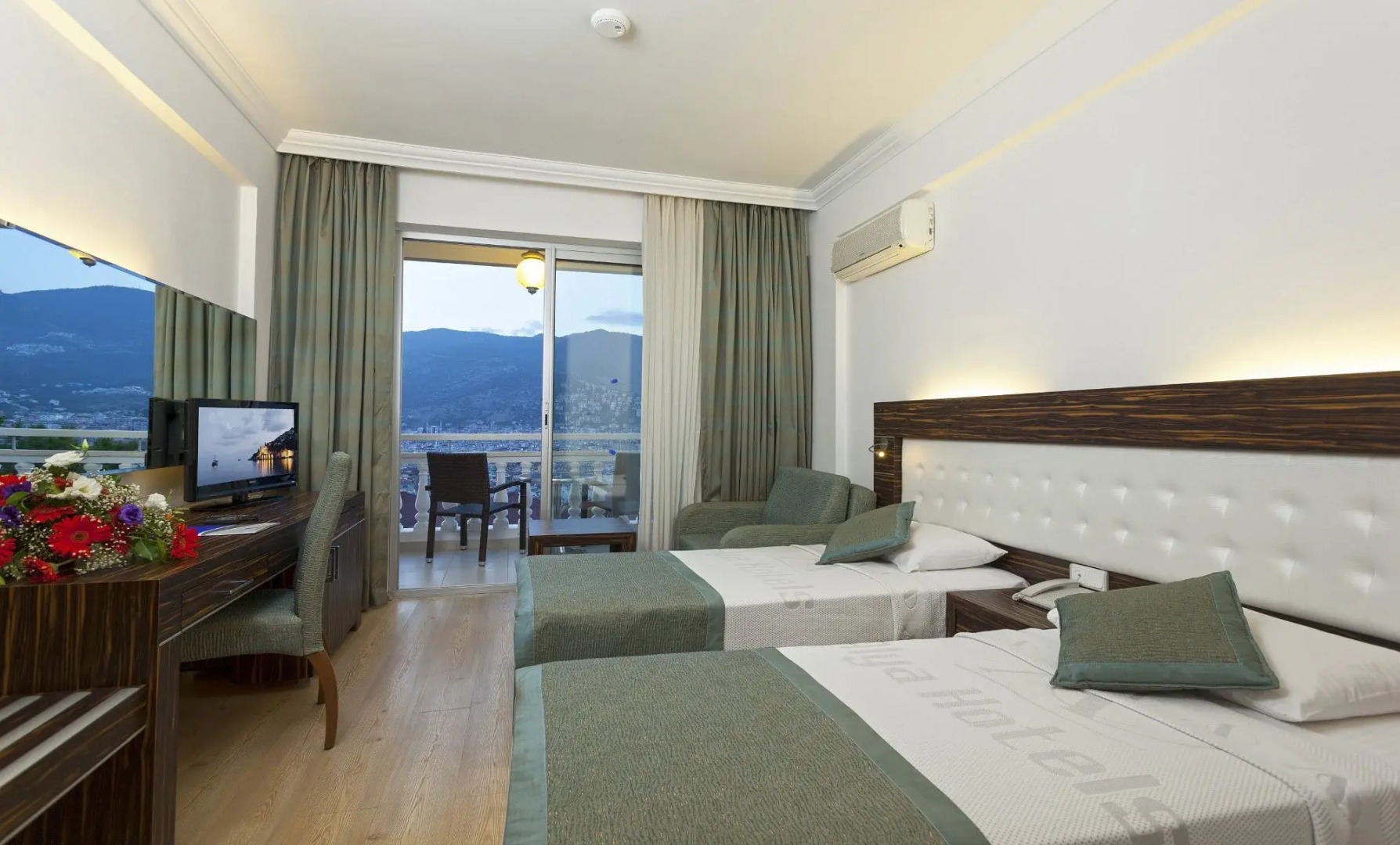 Sunny Hill Alya Hotel