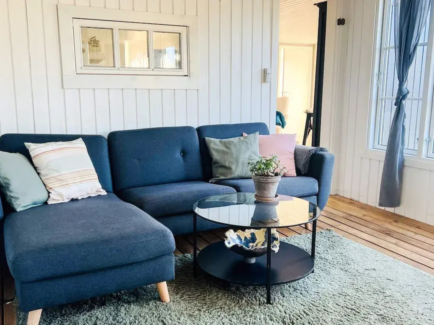 Cozy Summer House Near Ore Strand