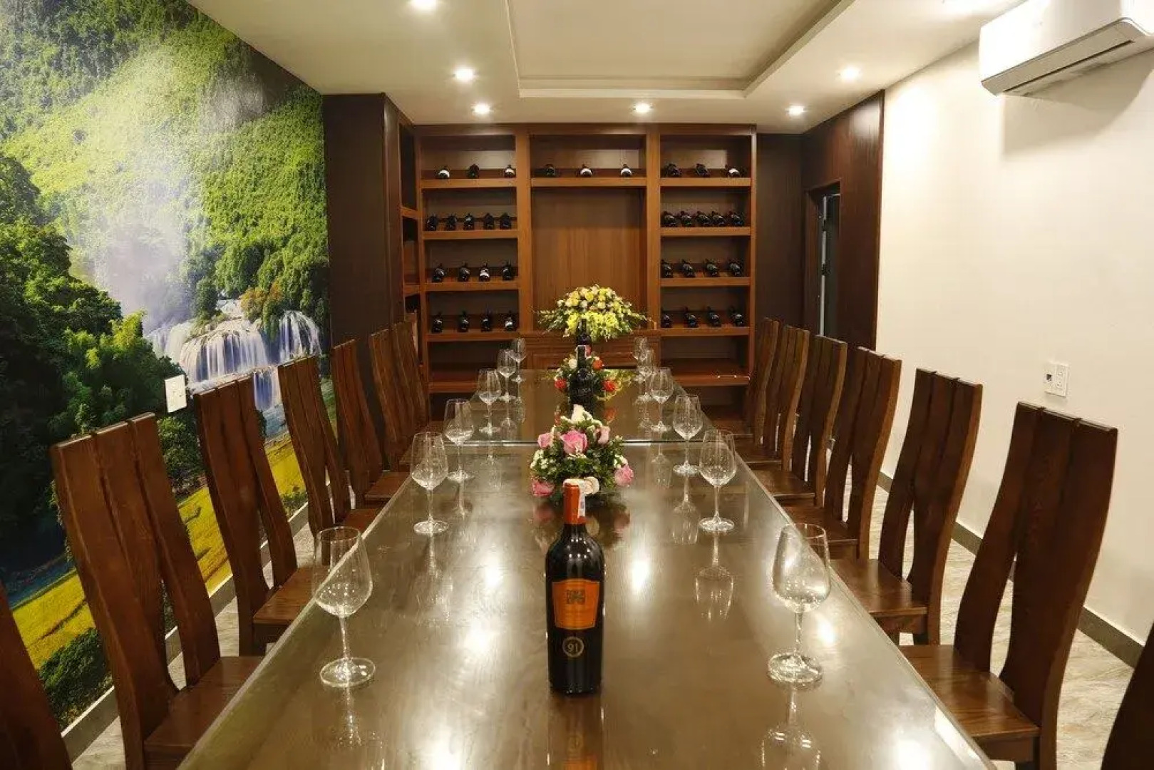 Bao Ngoc Diamond Hotel