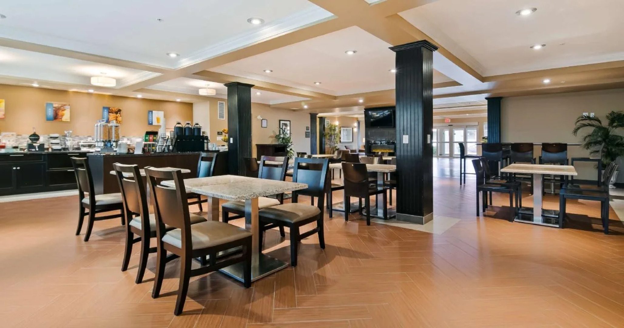 Best Western Plus Peace River Hotel & Suites