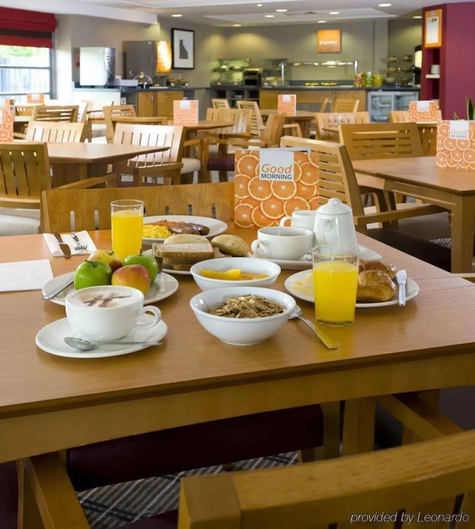 Holiday Inn Express Swansea - East by IHG
