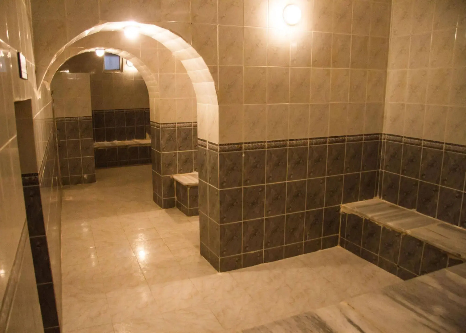 Al Anbat Hotel & Restaurant