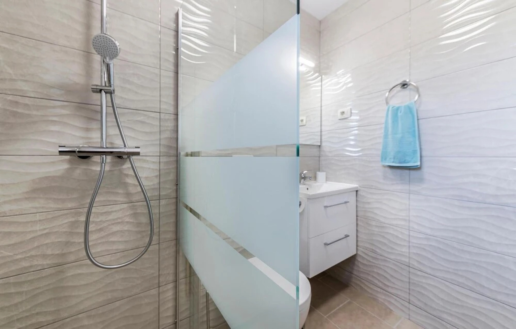 Amazing Home in Ripenda Kras, Labin With 2 Bedrooms and Wifi