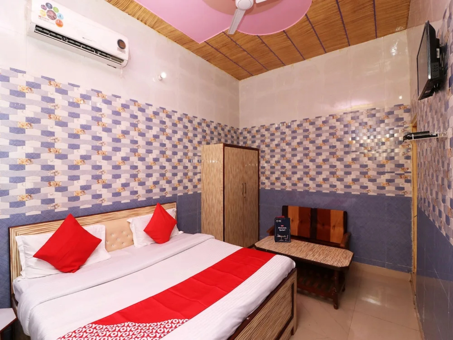 Jyoti Hotel By OYO Rooms