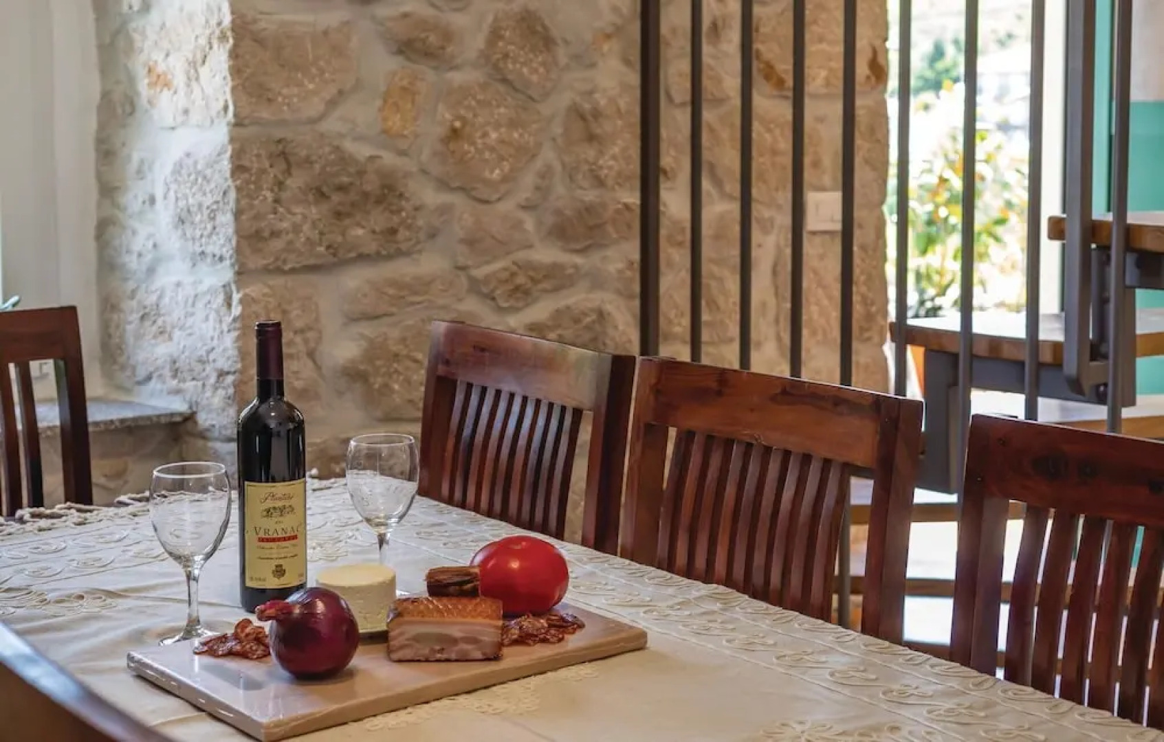 Amazing home in Ploce w/ WiFi and 3 Bedrooms