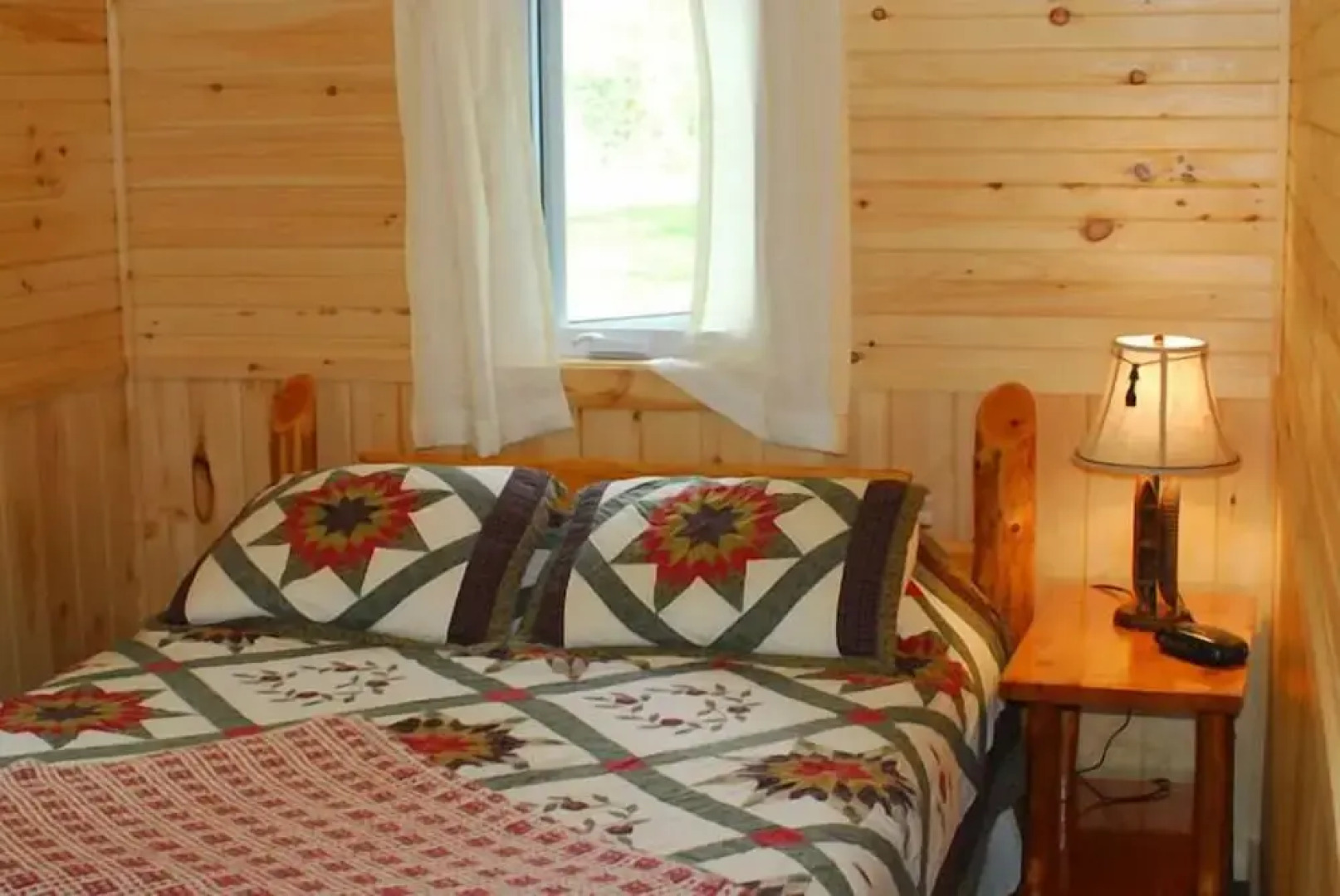 Hay Lake Lodge & Cottages