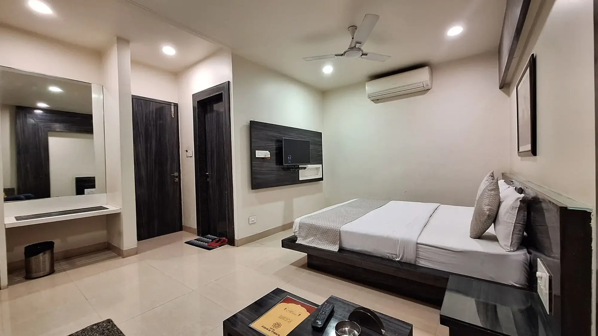 Hotel Alankar Palace