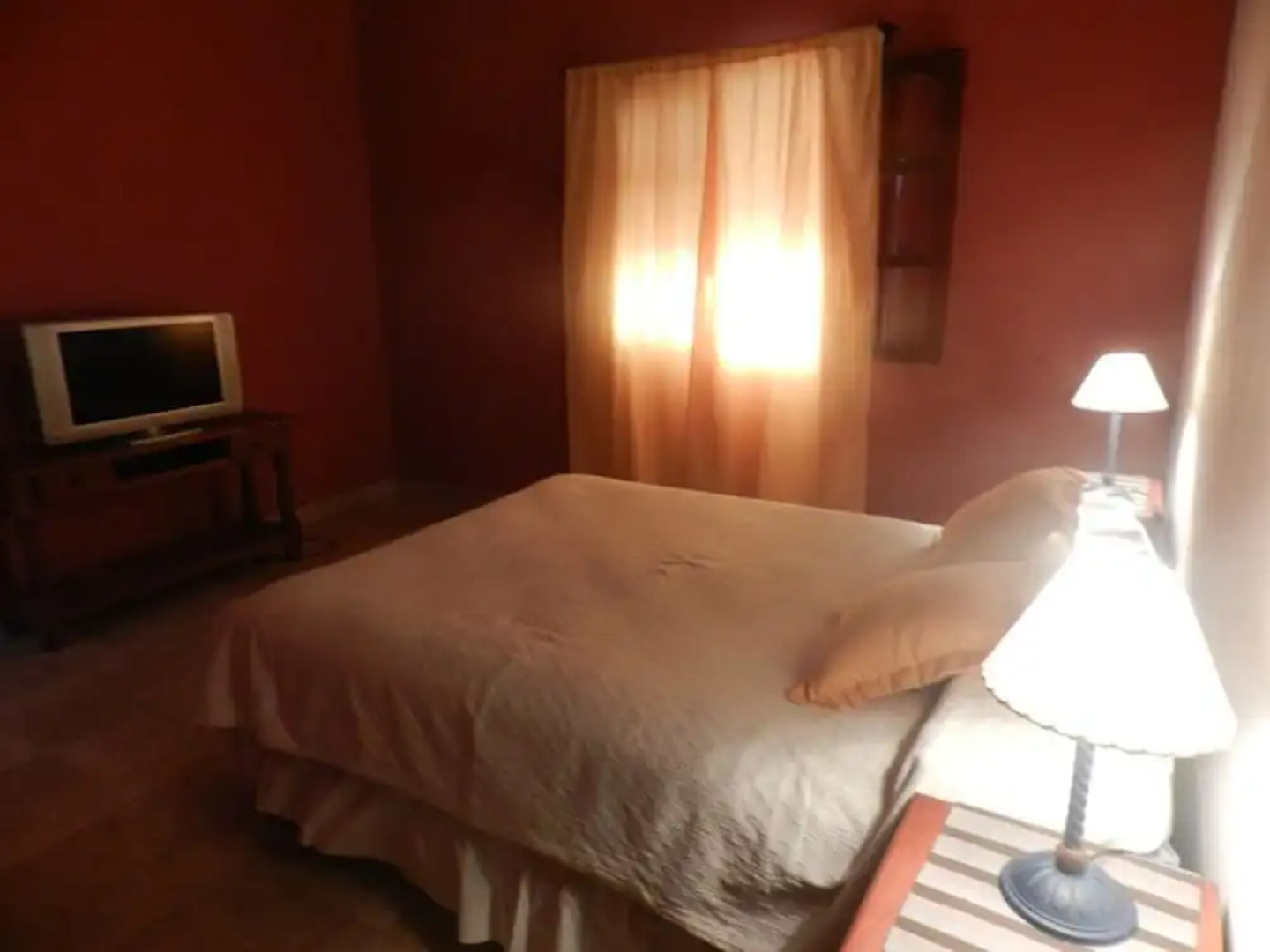 Los Colorados Hostal