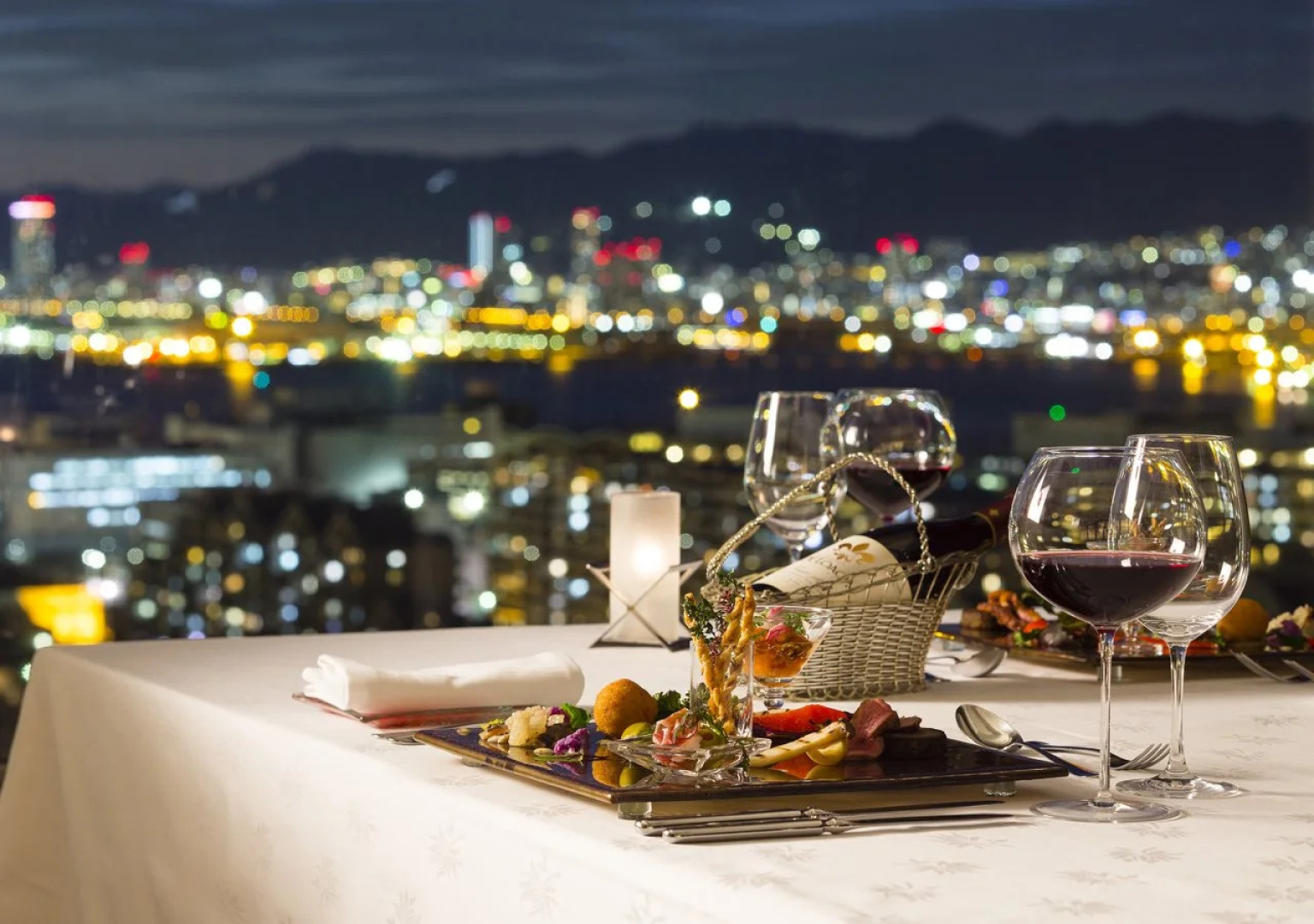 Kobe Bay Sheraton Hotel & Towers