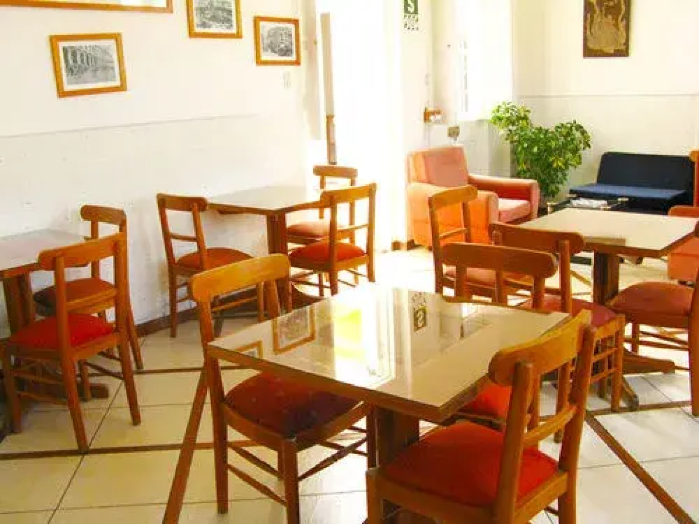 La Compañia - General Morán