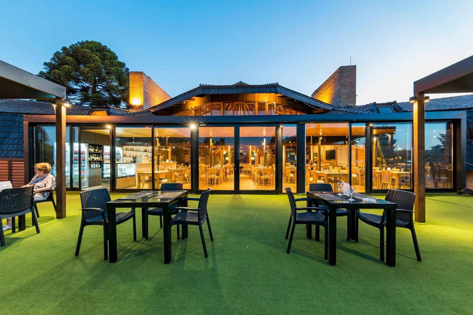 Portal del Lago Hotel