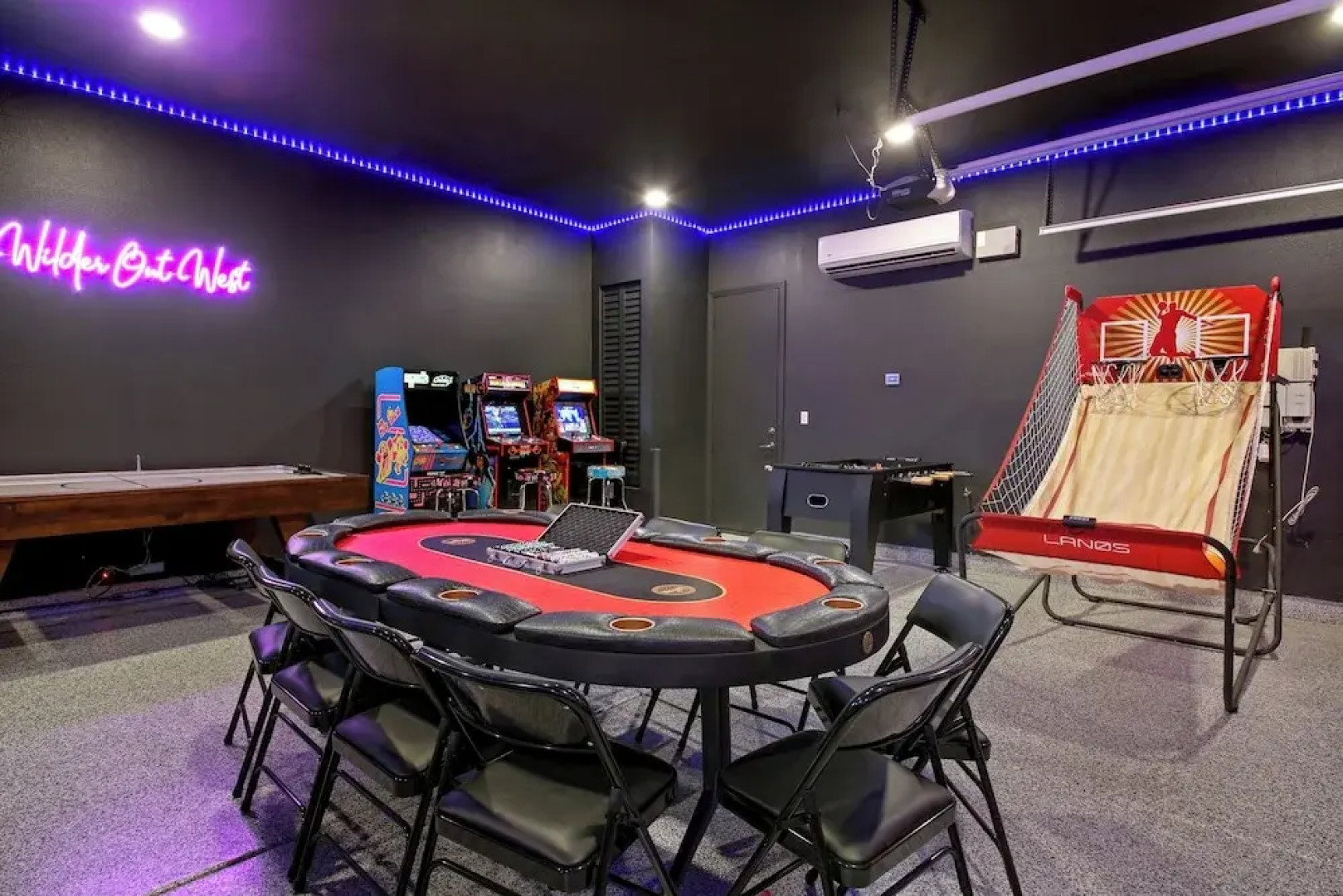 Wilder Out West: Luxury Pickleball, Mini Golf, & Game Room!
