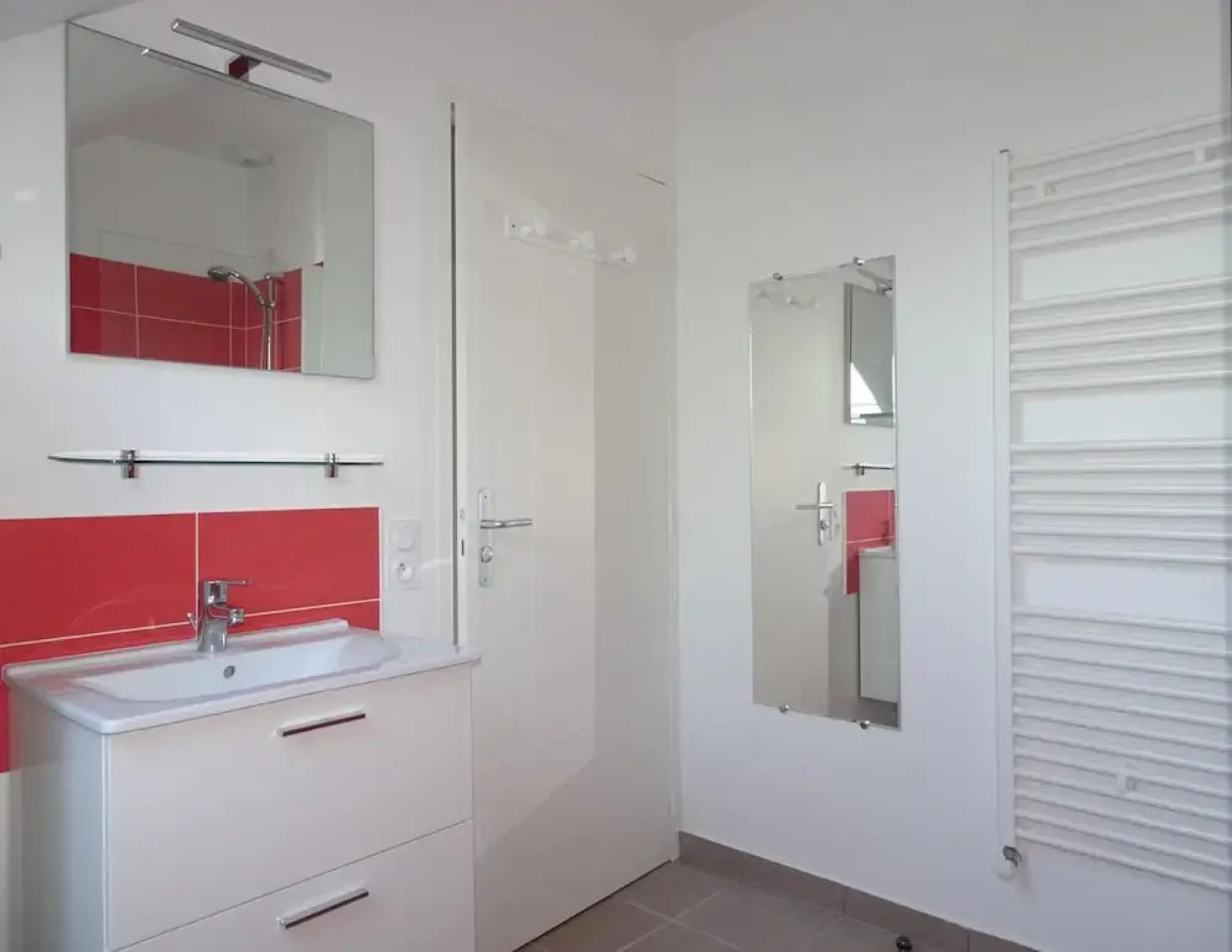 Comfortable Holiday Home With Garden, Near Beach