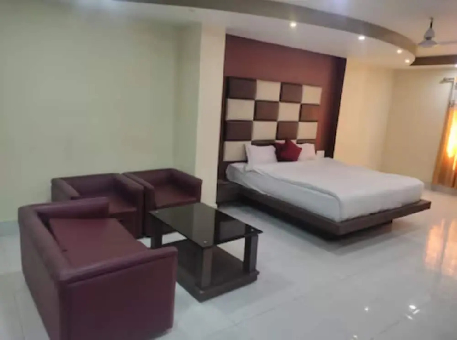 Hotel Anand Deluxe Begusarai
